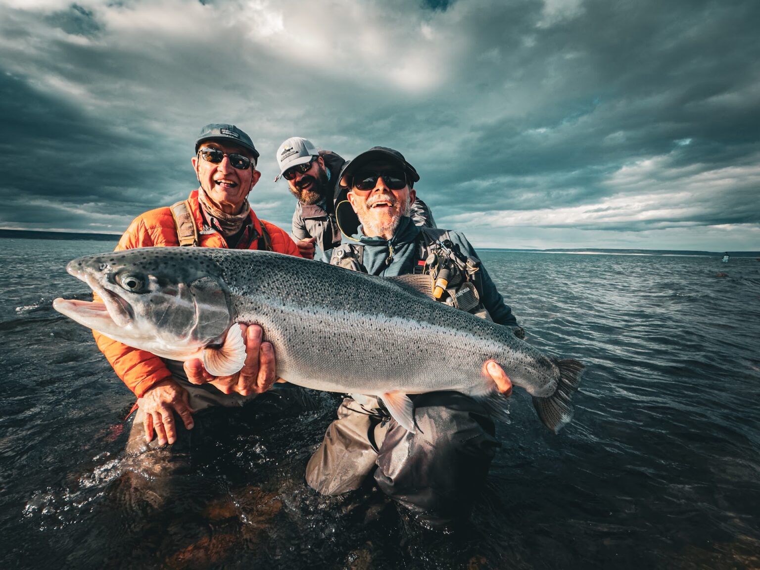 Combat avec une truite du lac Strobel