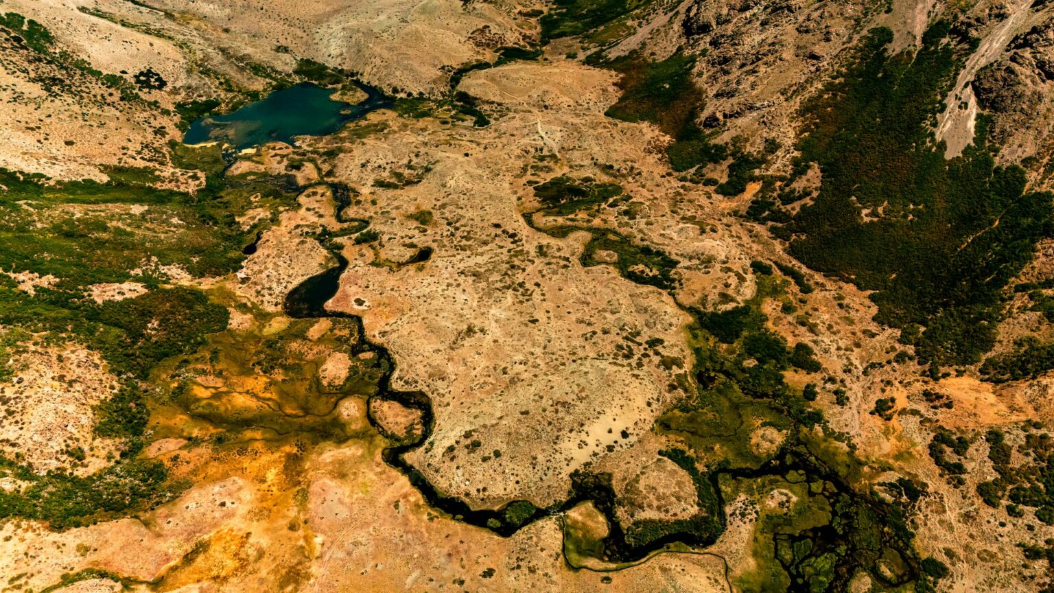 Méandres d’une rivière du Nord Neuquén vus du ciel