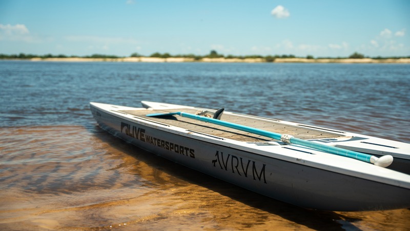 Rivière à dorados au coucher du soleil, Corrientes, Argentine